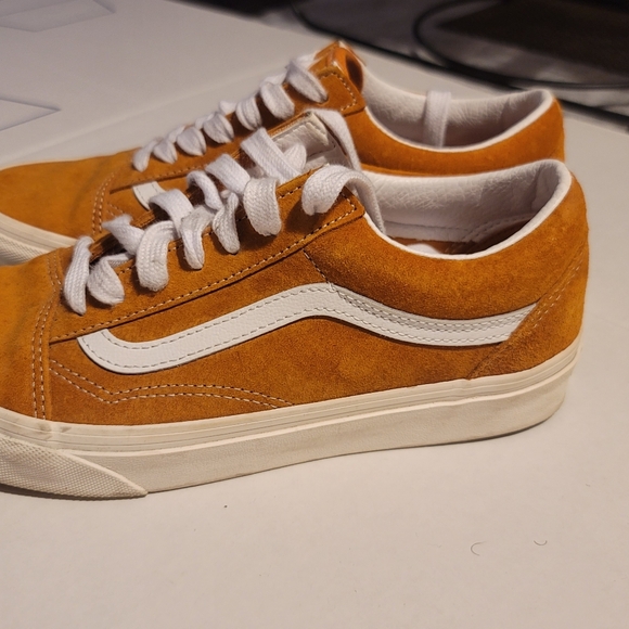 Old Skool Vans in Amber Suede-Size 7.5 Women's/6.0 Men's - Picture 9 of 11